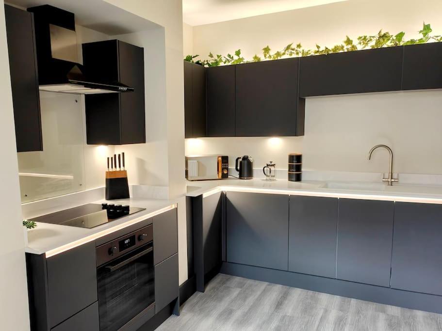 Carvetii - Anne House 3 - Triple Bed First Flr En-suite Apartment *